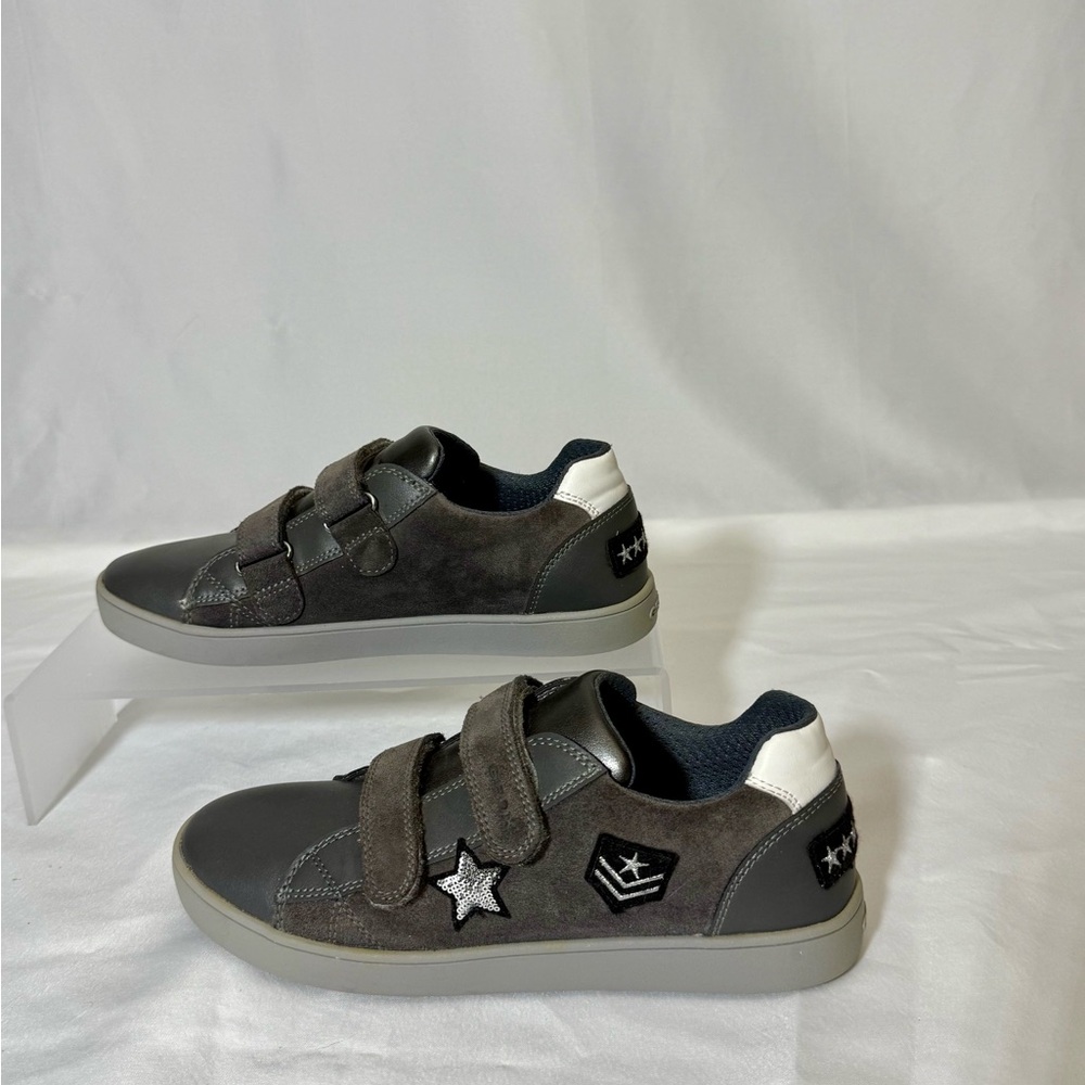 Gray Kids Shoes with Star Design